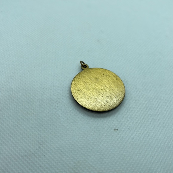 MUSICAL INSTRUMENT PENDANT CHARM PIANO, VIOLIN, SAXOPHONE, NOTES - Picture 4 of 8